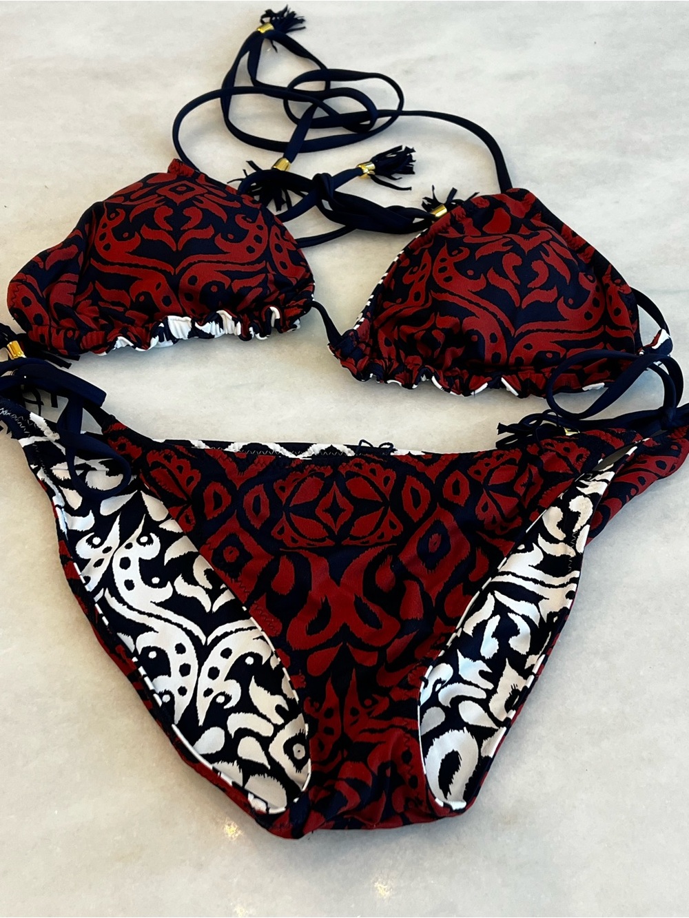 Tommy Bahama Reversible Ikat Diamonds Navy White Brick String Bikini Size XS - Picture 2 of 12